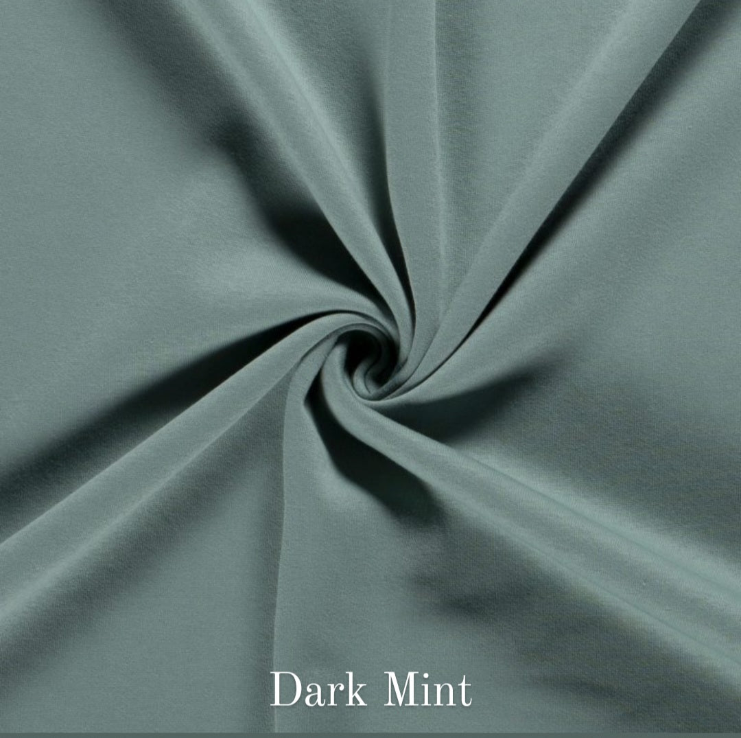 Džemperis ar bantītēm