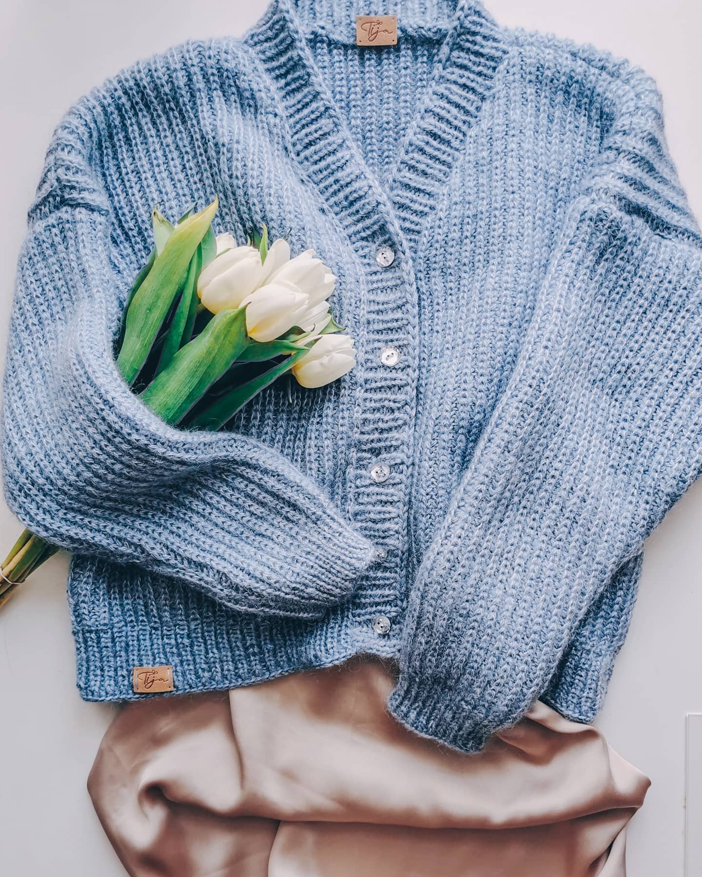 Adīšanas instrukcija "Jaka angļu rakstā"