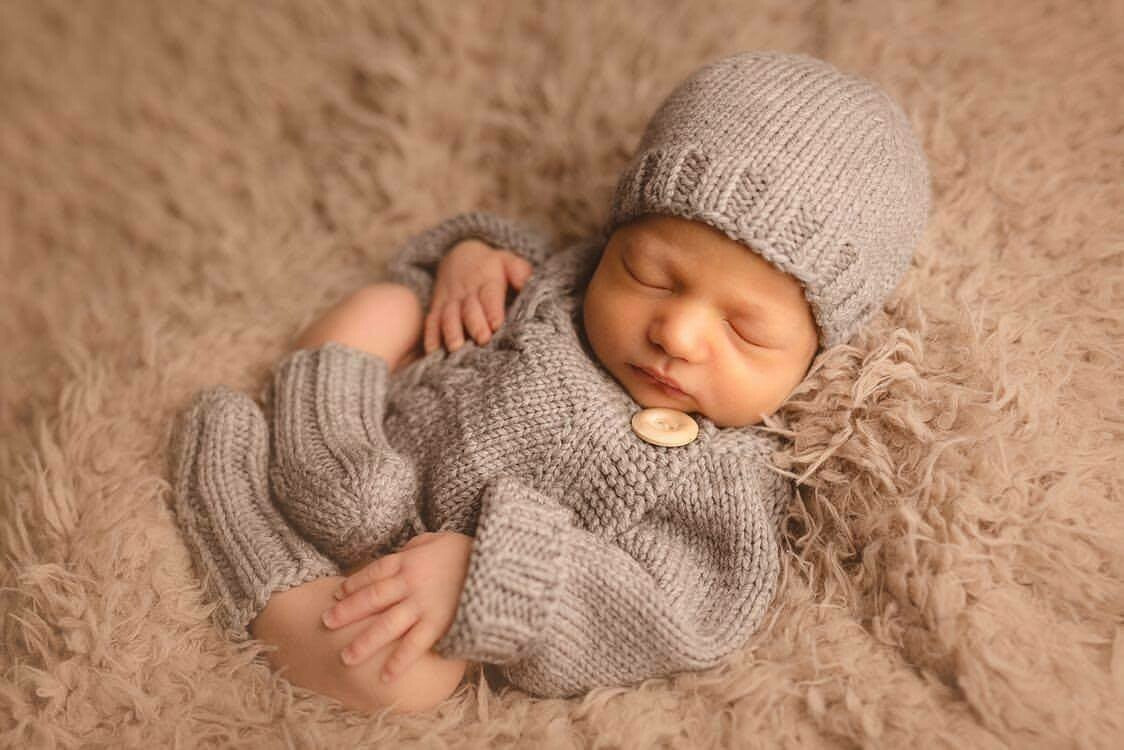 Jaundzimušo merino jaka