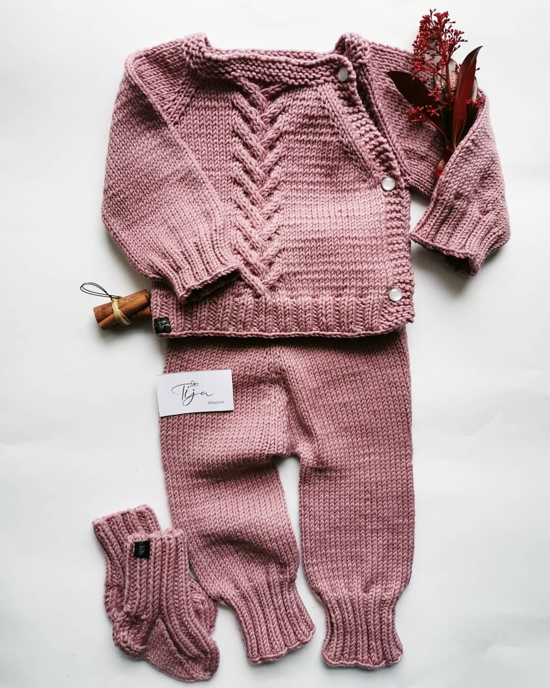 Jaundzimušo merino jaka