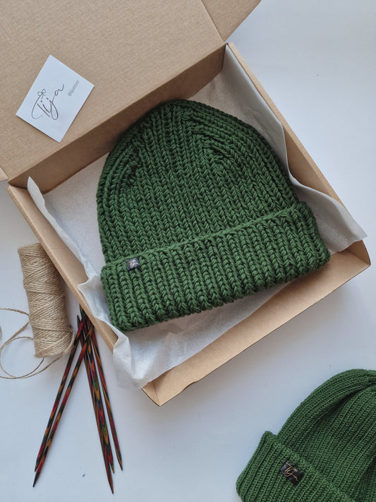 Vīriešu cepure ar dubulto atloku