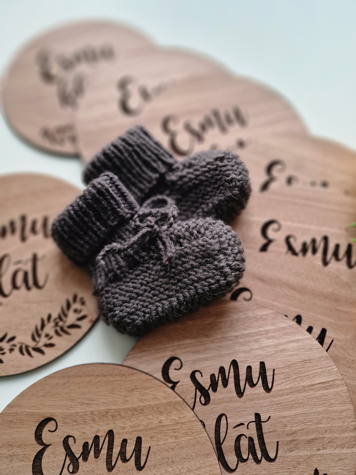 Koka dekors "Esmu klāt"