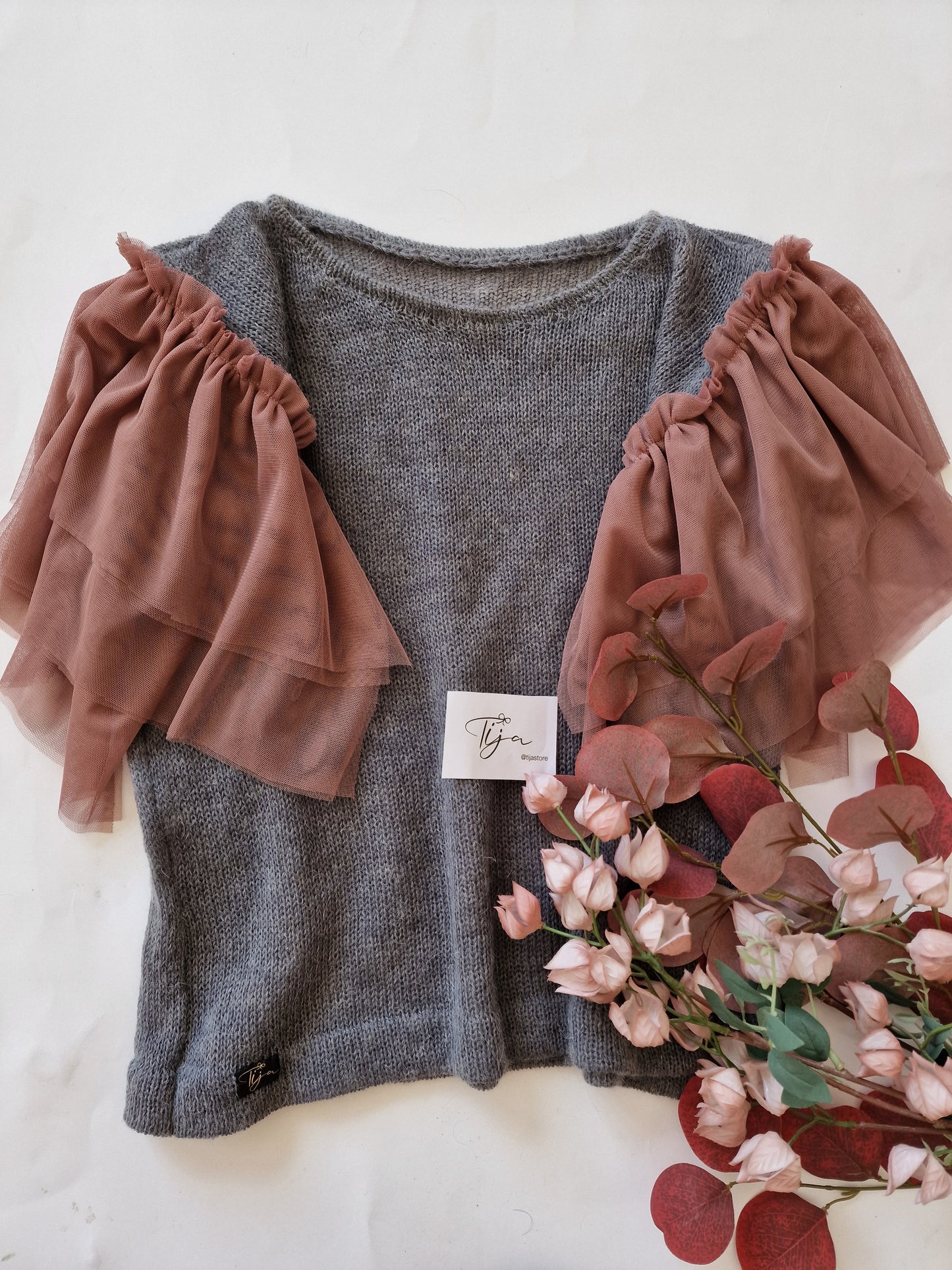 Mohēras tops ar tillu