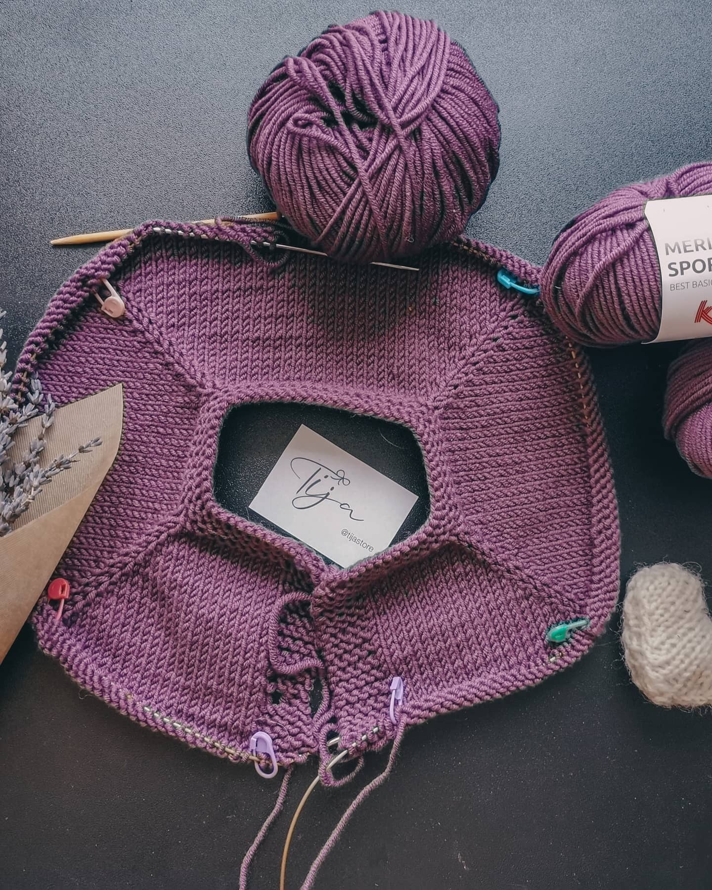 Bērnu jakas apraksts (reglāns no augšas) (izmēros jaundzimušo - 5 gadi)