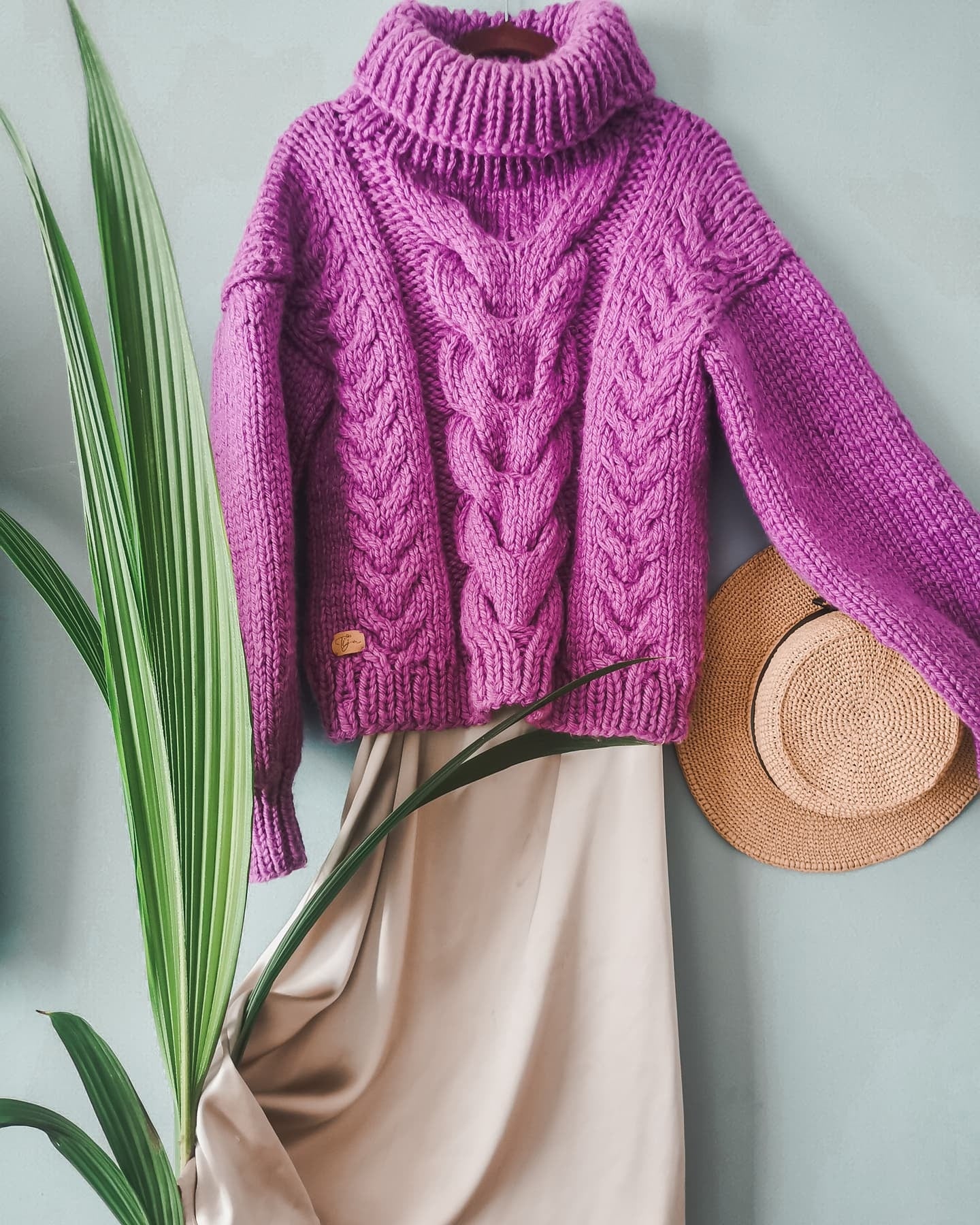 Džemperis ar pīnēm - adīšanas instrukcija