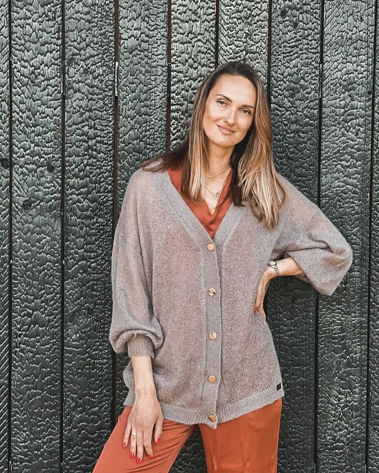 Oversize jaka no kidmohēras ar zīdu