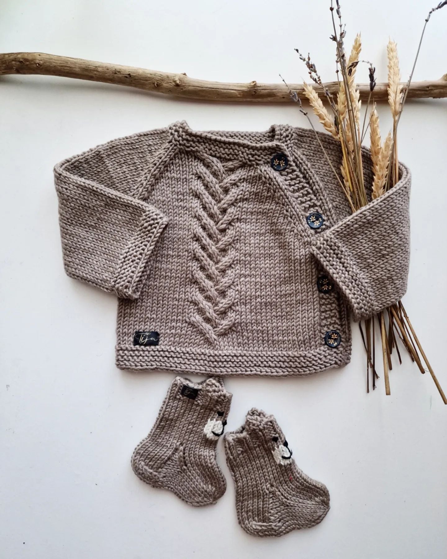 Jaundzimušo merino jaka