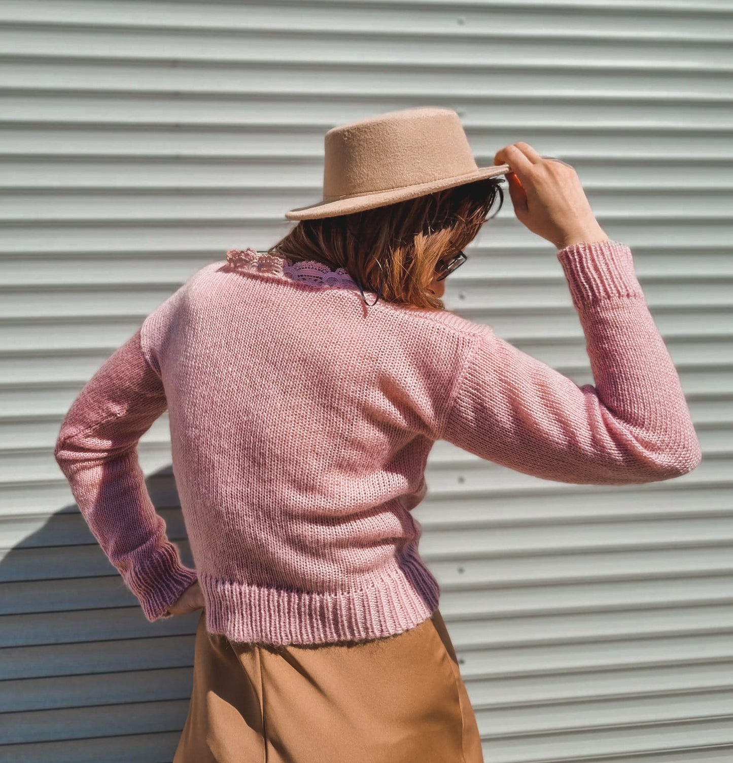 Džemperis ar  kokvilnas mežģīni