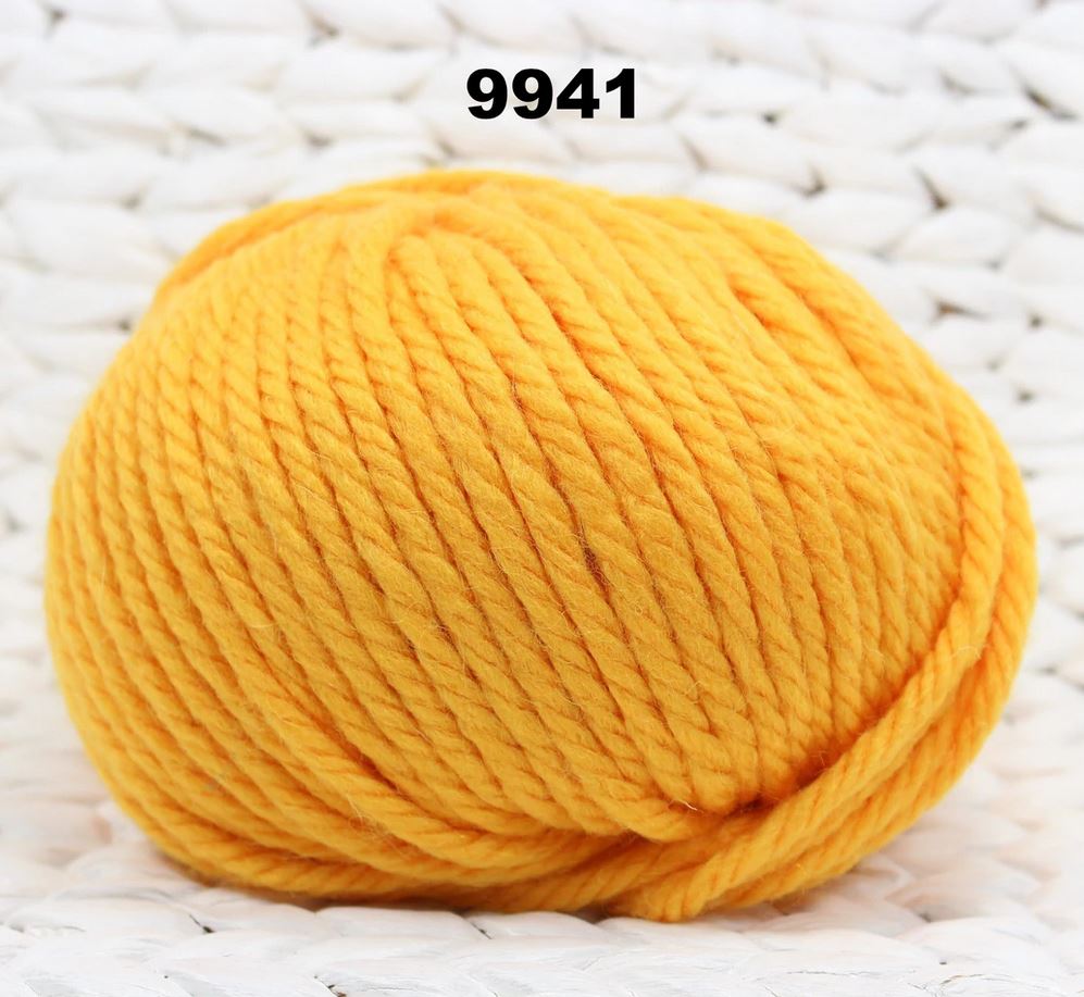 Kardigans ar 3D bumbuļiem