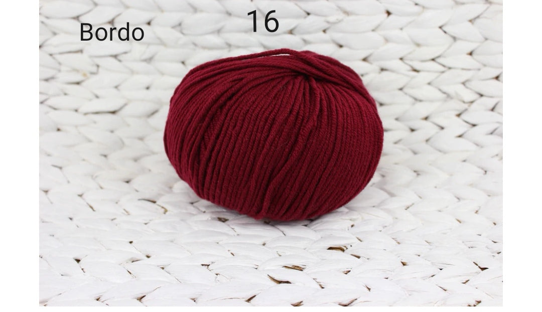 Set hat and socks with pompoms