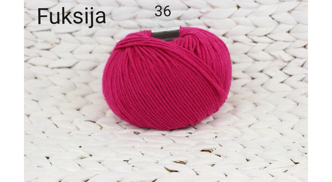 Set of hat and socks with cable pattern