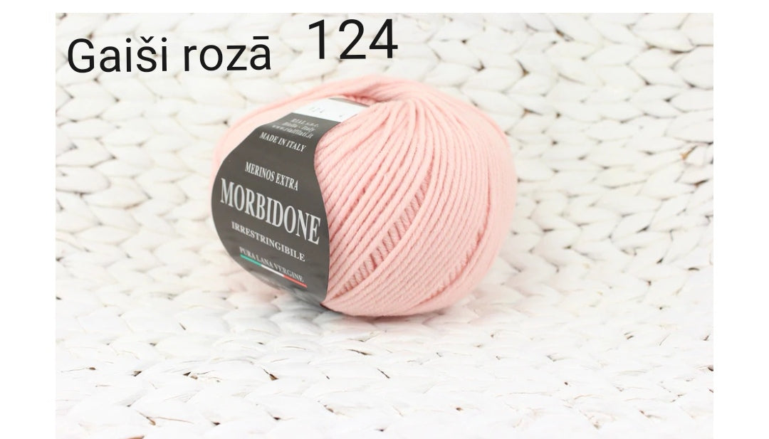 Set hat and socks with pompoms