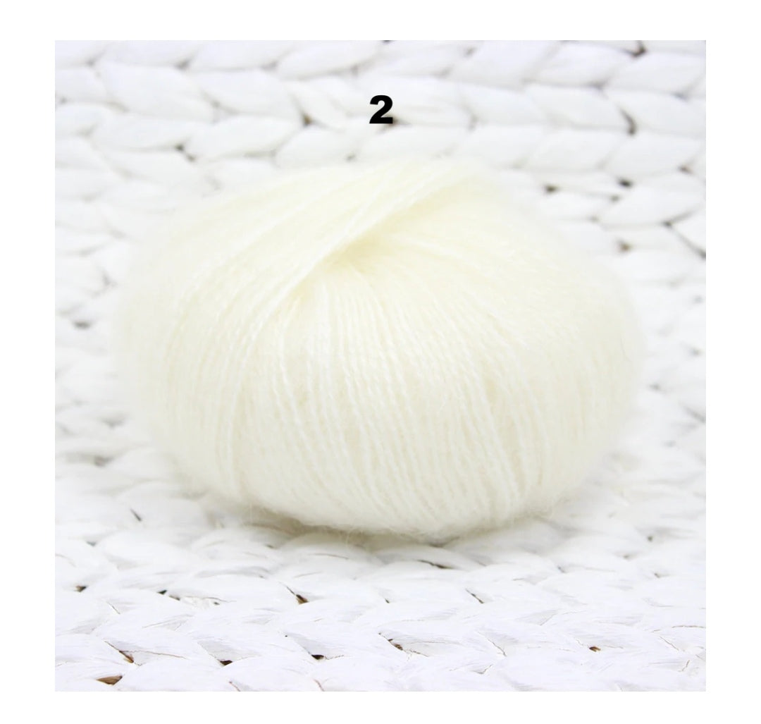 Džemperis ar  kokvilnas mežģīni