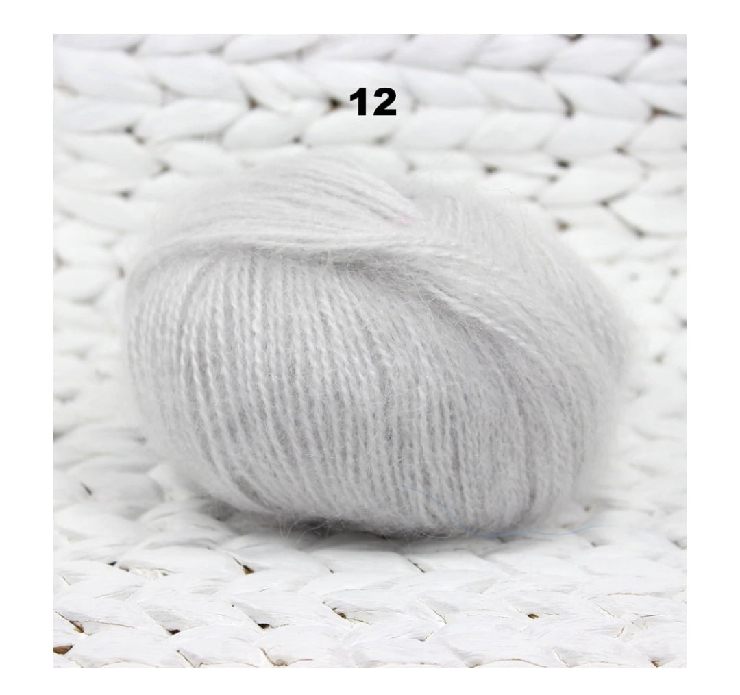 Džemperis ar  kokvilnas mežģīni