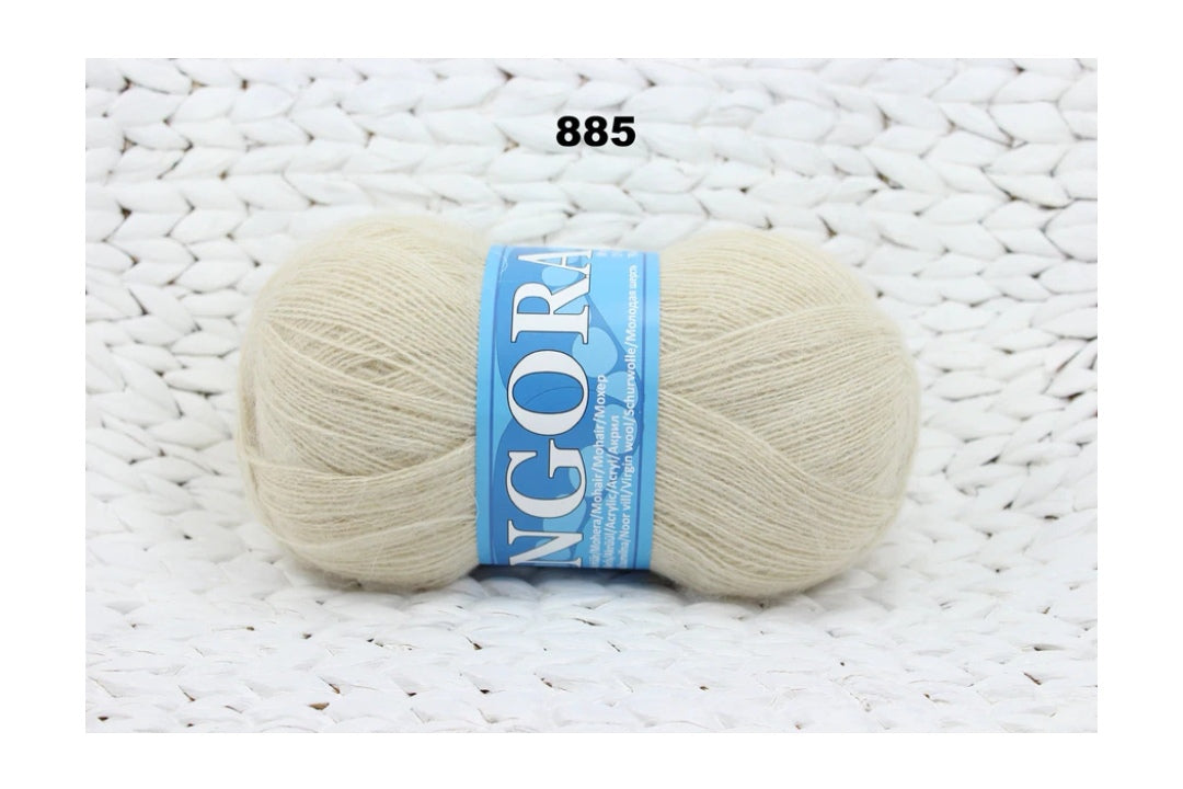 Mohēras tops ar kuplām piedurknēm