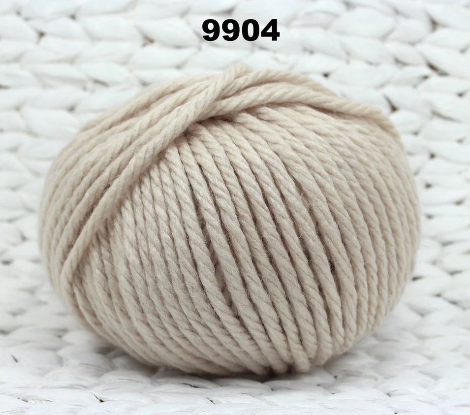 Kardigans ar 3D bumbuļiem