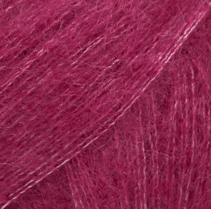 Oversize jaka no kidmohēras ar zīdu